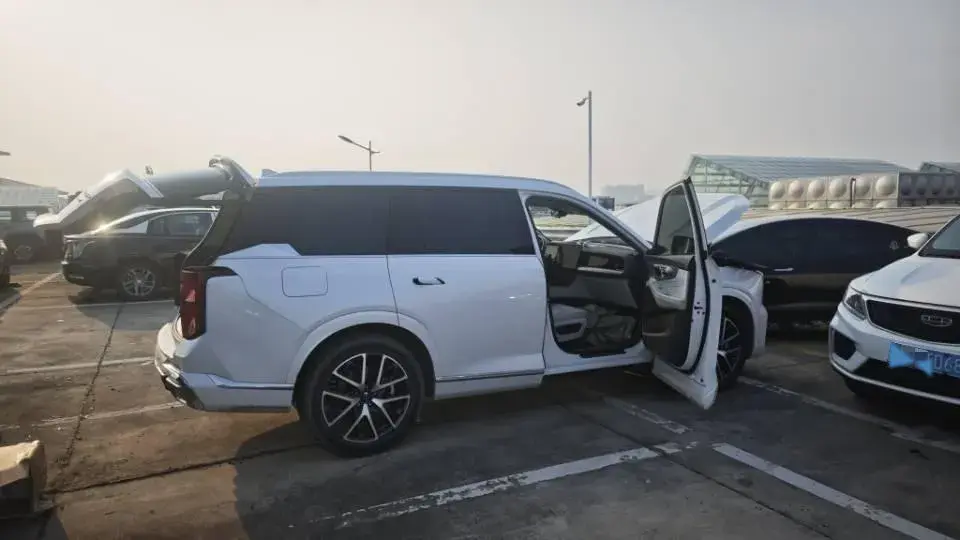 2022 GAC TRUMPCHI thumbnail 2