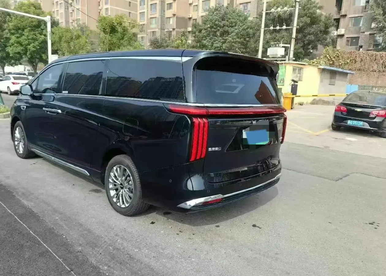2024 Voyah ZhuiGuang 1.5T 136HP L4 PHEV 43KWH,autocango,china used car exporter,china ev exporter,chinese used car exporter,chinese used ev exporter