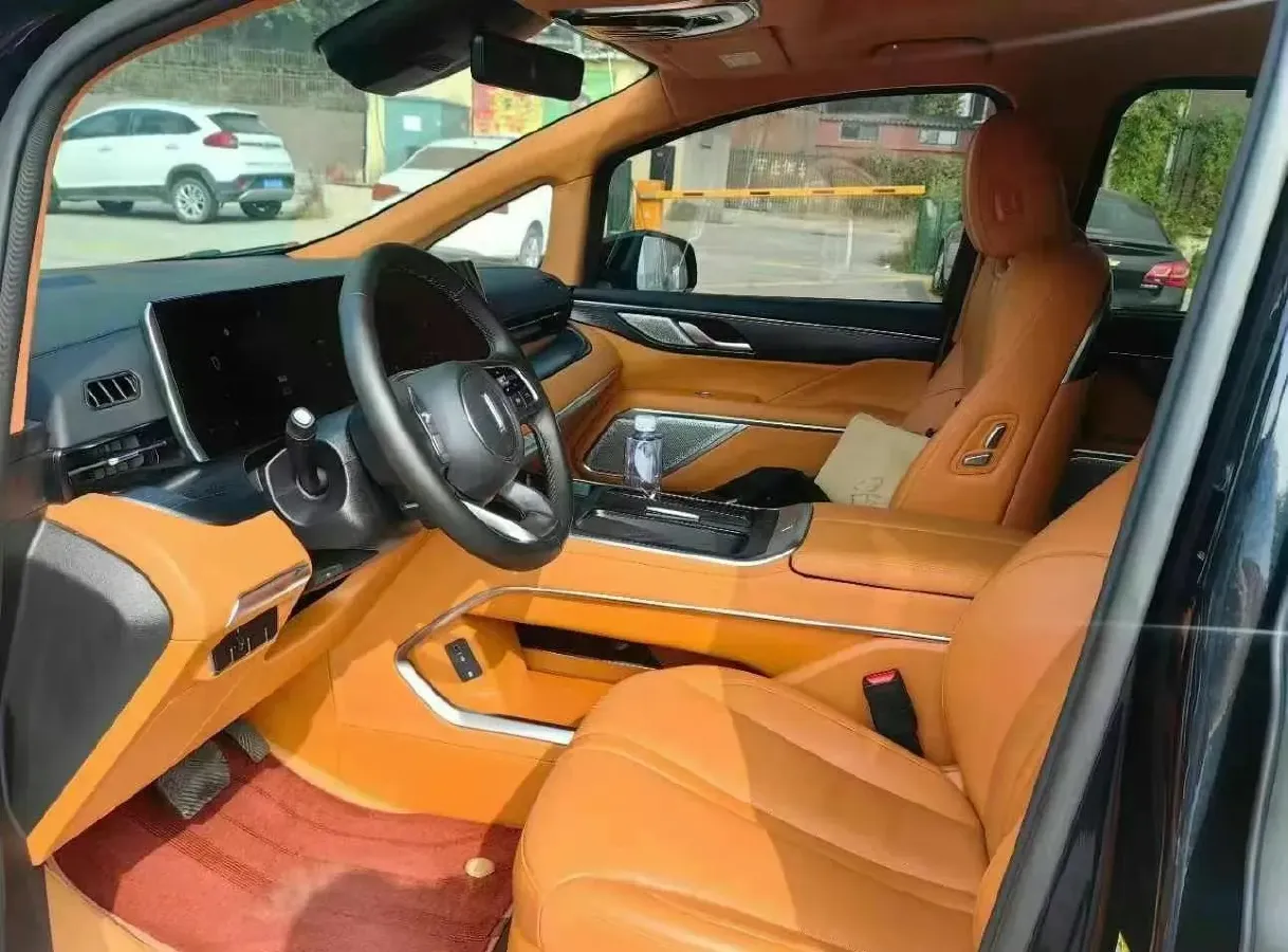 2024 Voyah ZhuiGuang 1.5T 136HP L4 PHEV 43KWH,autocango,china used car exporter,china ev exporter,chinese used car exporter,chinese used ev exporter