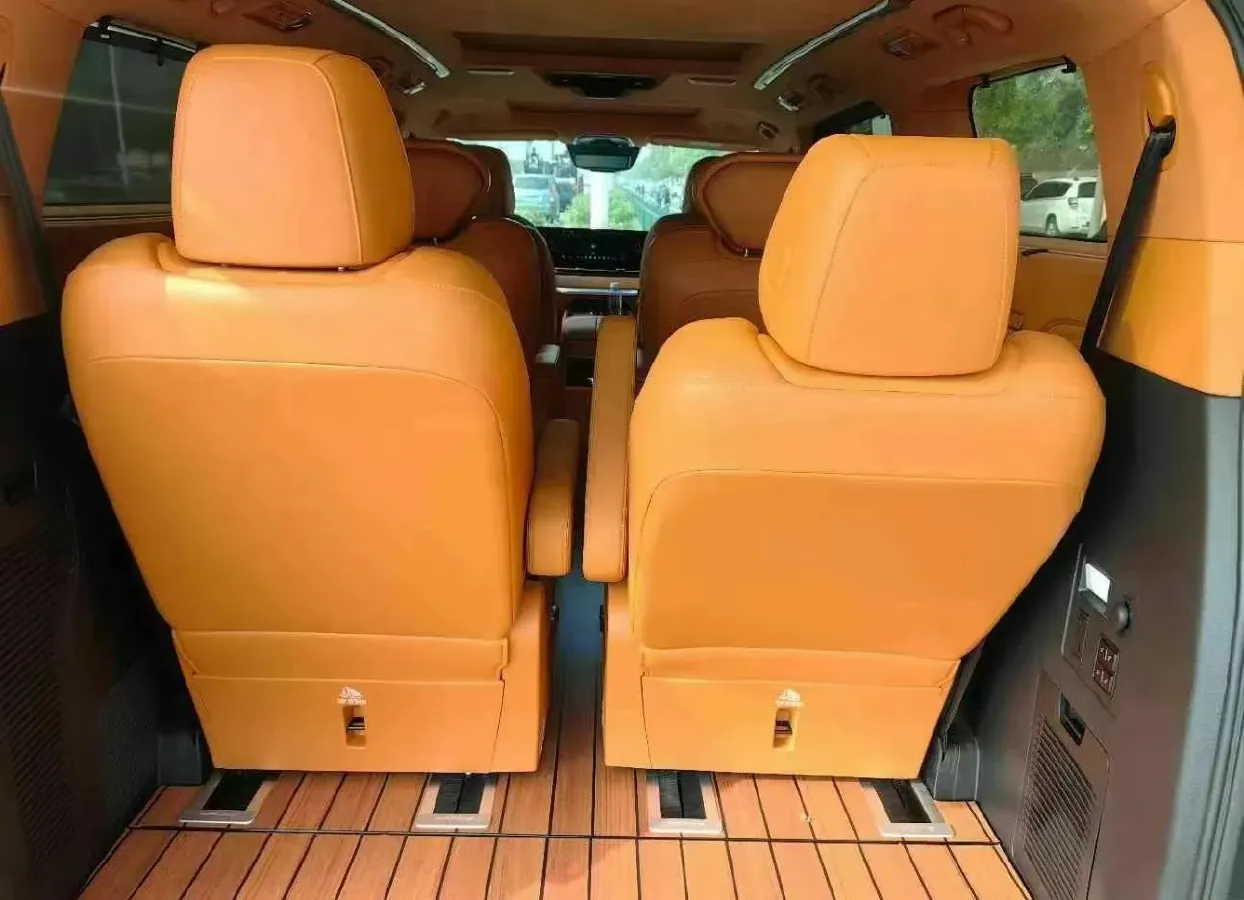 2024 Voyah ZhuiGuang 1.5T 136HP L4 PHEV 43KWH,autocango,china used car exporter,china ev exporter,chinese used car exporter,chinese used ev exporter