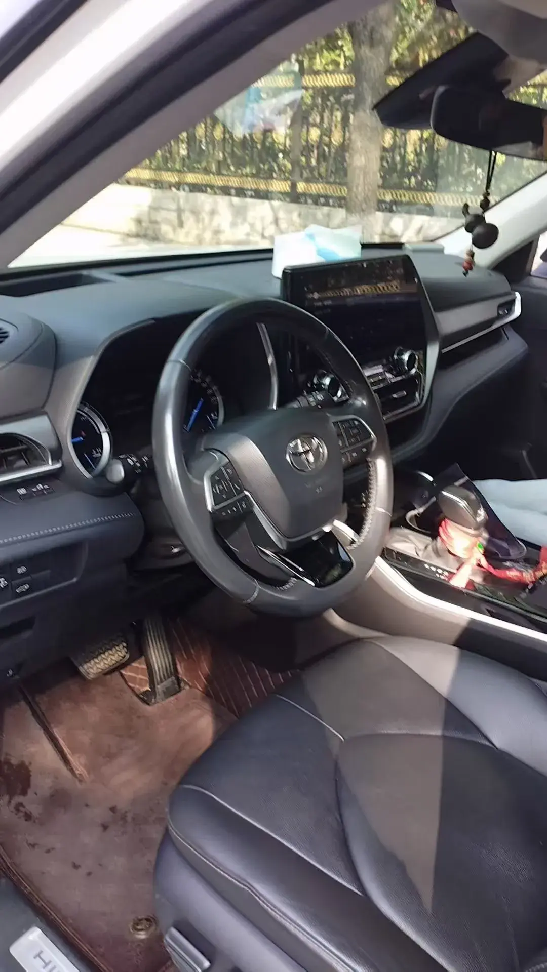 2022 TOYOTA HIGHLANDER thumbnail 4