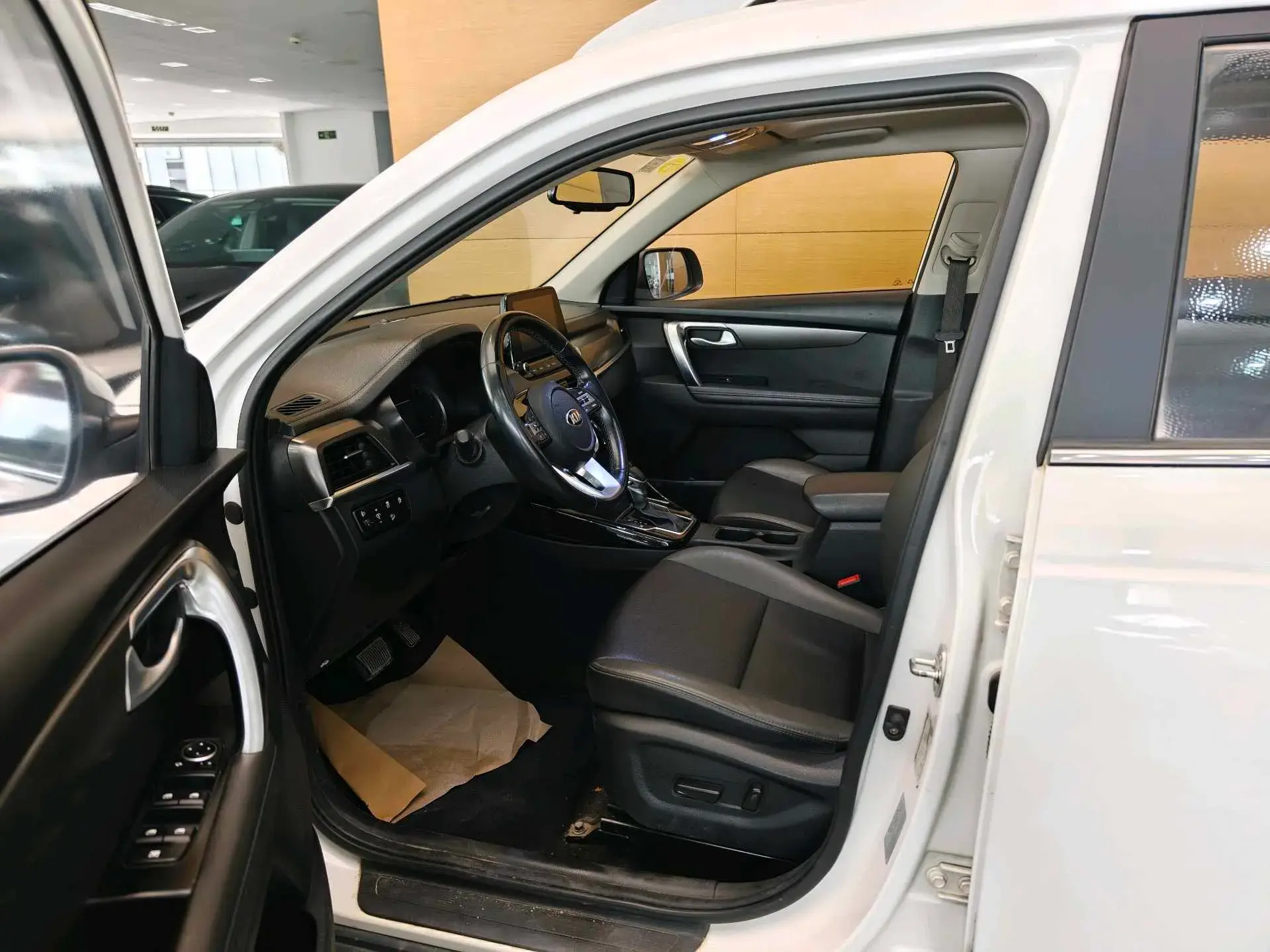 2018 KIA SPORTAGE thumbnail 2