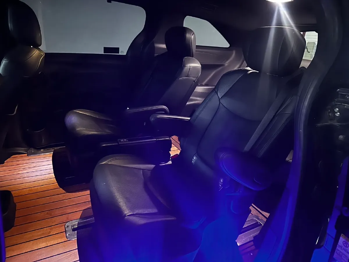 2021 Toyota Sienna 2.5L 192HP L4 E-CVT Hybrid,autocango,china used car exporter,china ev exporter,chinese used car exporter,chinese used ev exporter