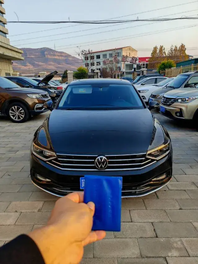 2020 VOLKSWAGEN MAGOTAN thumbnail 2