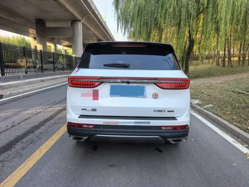 2021 JETOUR X90 thumbnail 4