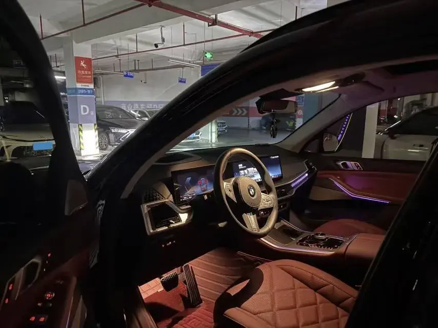 2023 BMW X5 thumbnail 3