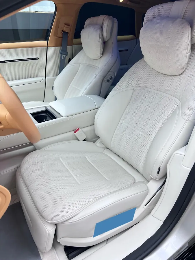 2025 Avatr 12 BEV,autocango,china used car exporter,china ev exporter,chinese used car exporter,chinese used ev exporter