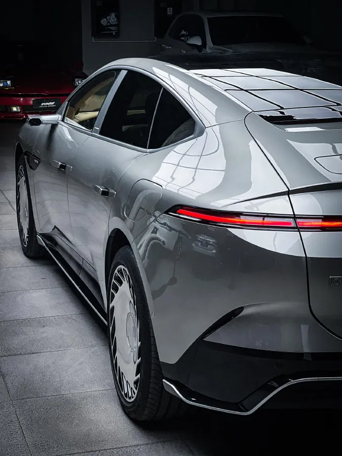 2025 Avatr 12 BEV,autocango,china used car exporter,china ev exporter,chinese used car exporter,chinese used ev exporter