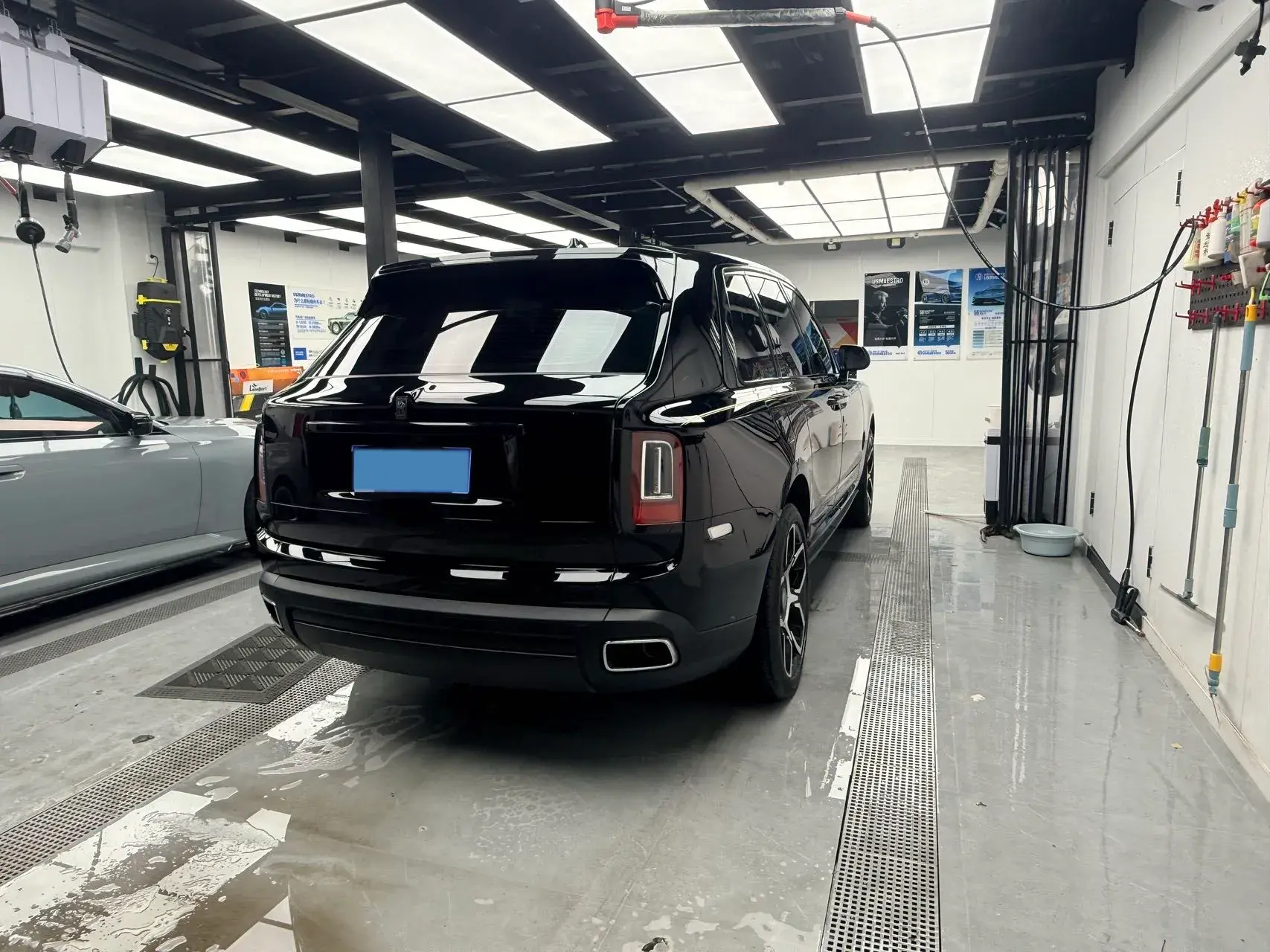 2018 ROLLS-ROYCE CULLINAN thumbnail 2