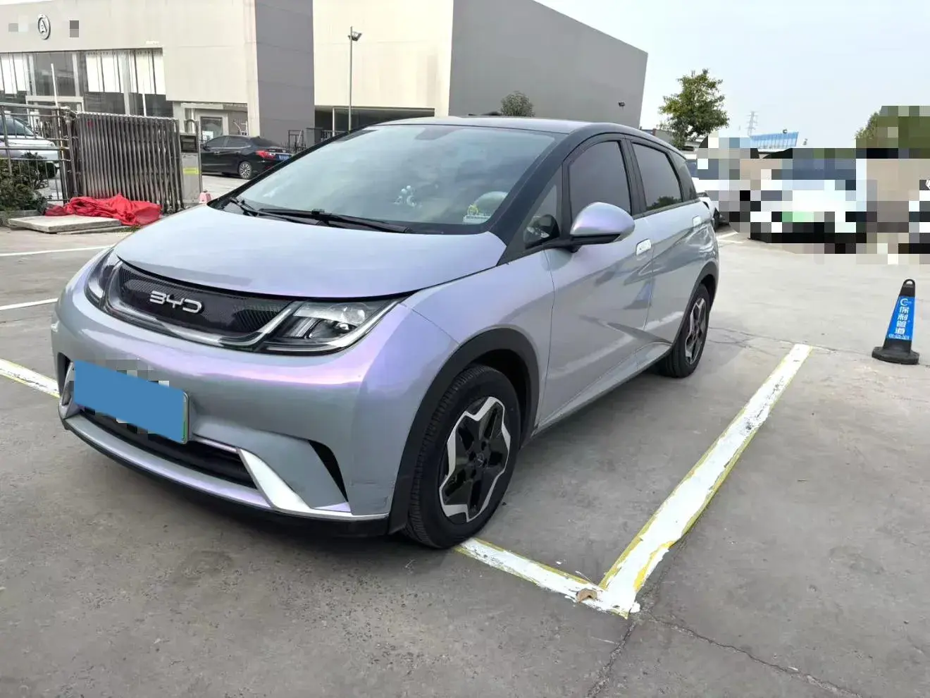 2021 BYD DOLPHIN view 1