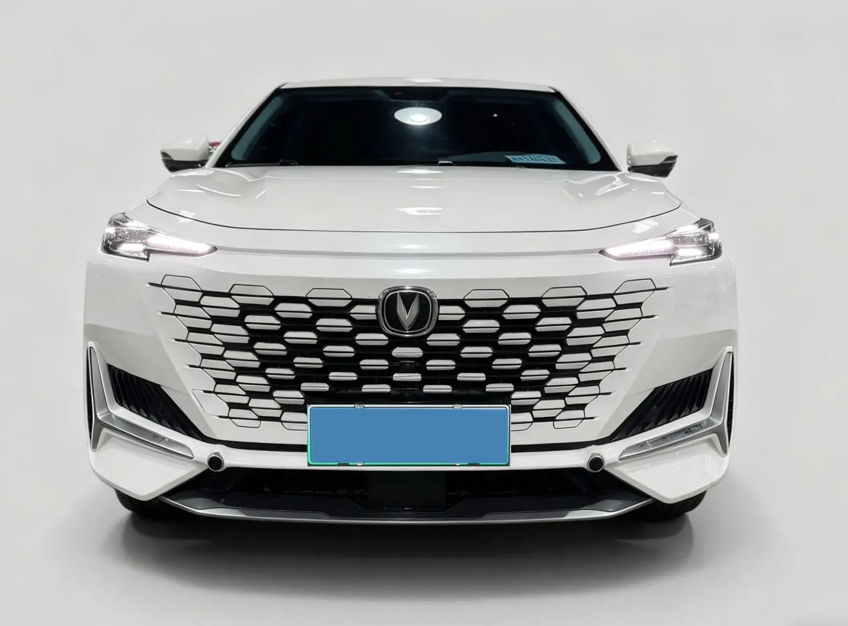 2022 CHANGAN UNI-K thumbnail 3