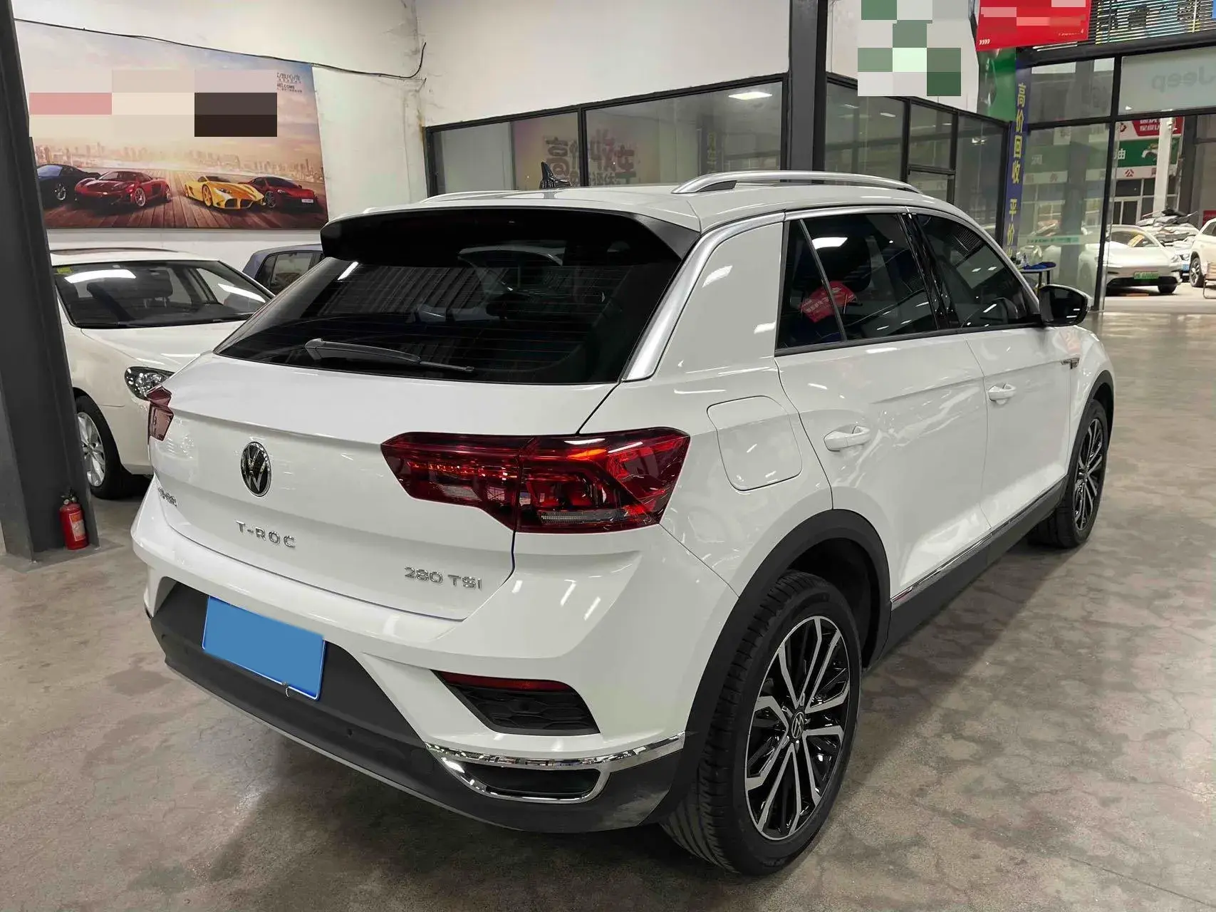 2022 VOLKSWAGEN T-ROC thumbnail 3