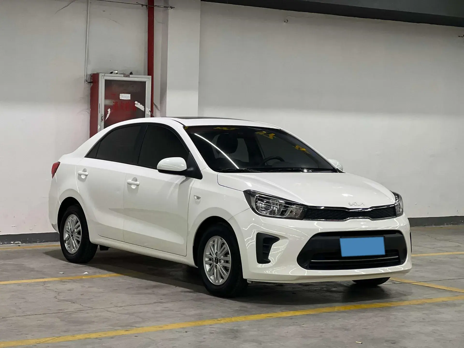 2020 KIA PEGAS thumbnail 3