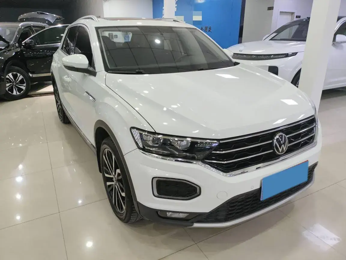 2022 VOLKSWAGEN T-ROC thumbnail 2