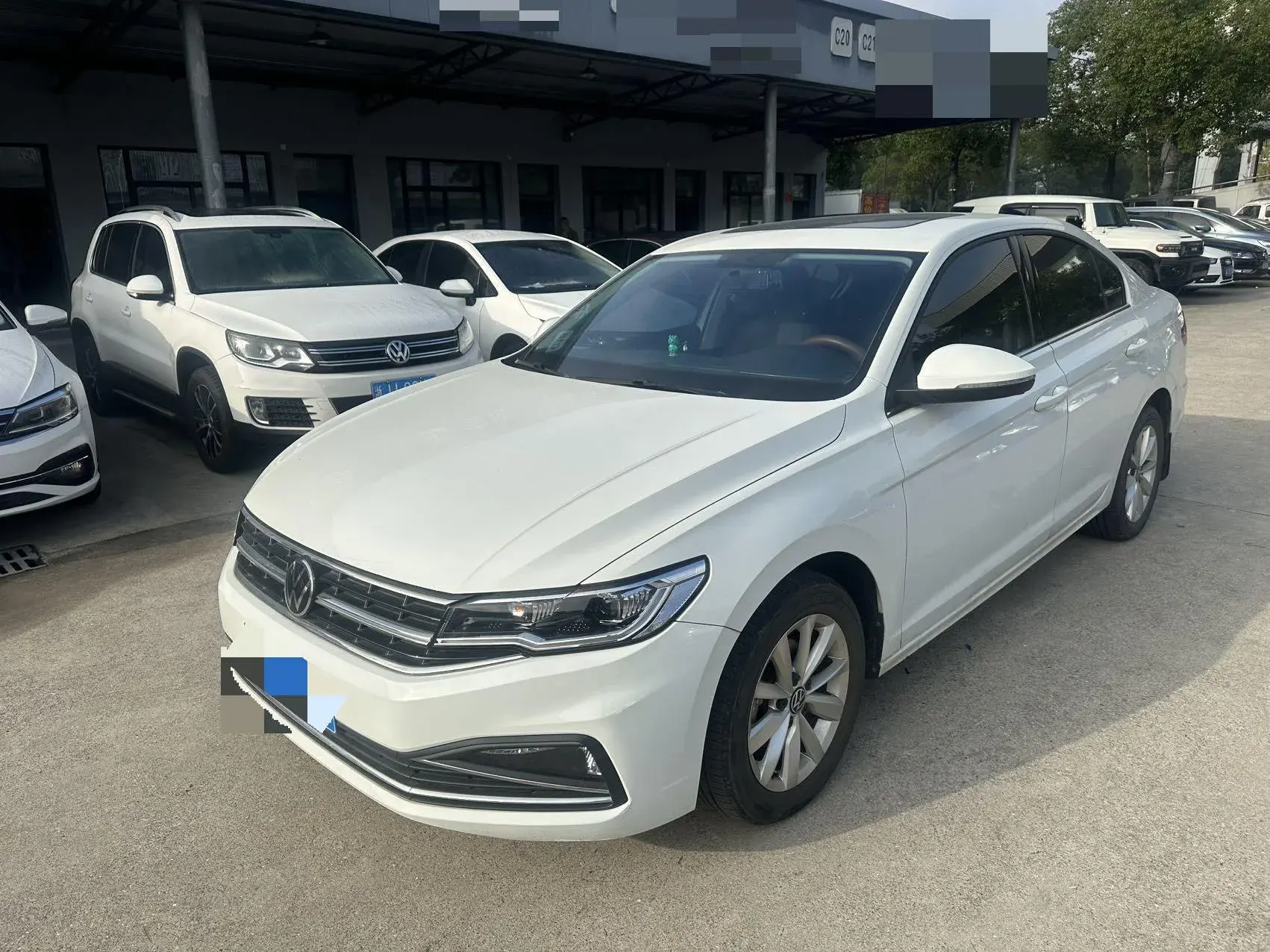 2021 VOLKSWAGEN BORA view 1