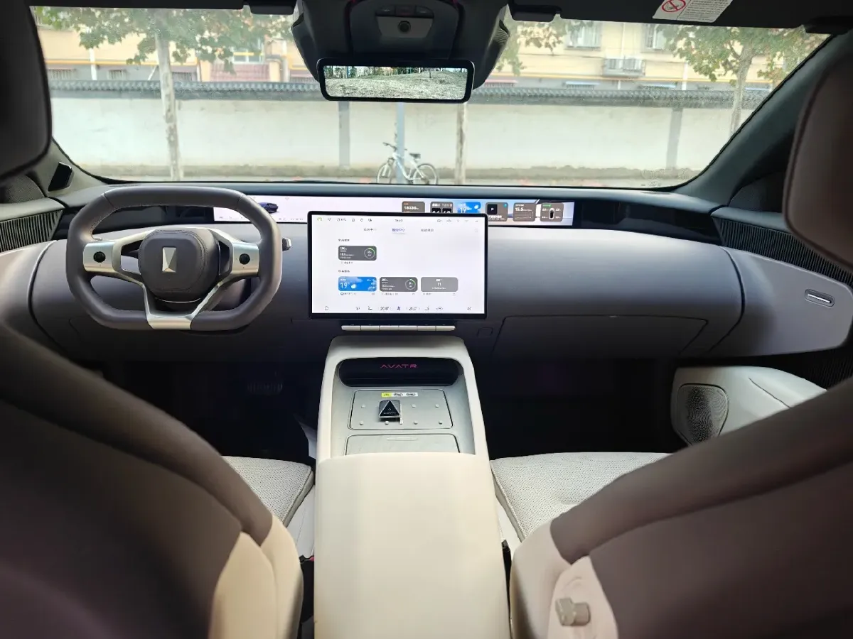 2025 Avatr 12 BEV 94.53KWH,autocango,china used car exporter,china ev exporter,chinese used car exporter,chinese used ev exporter