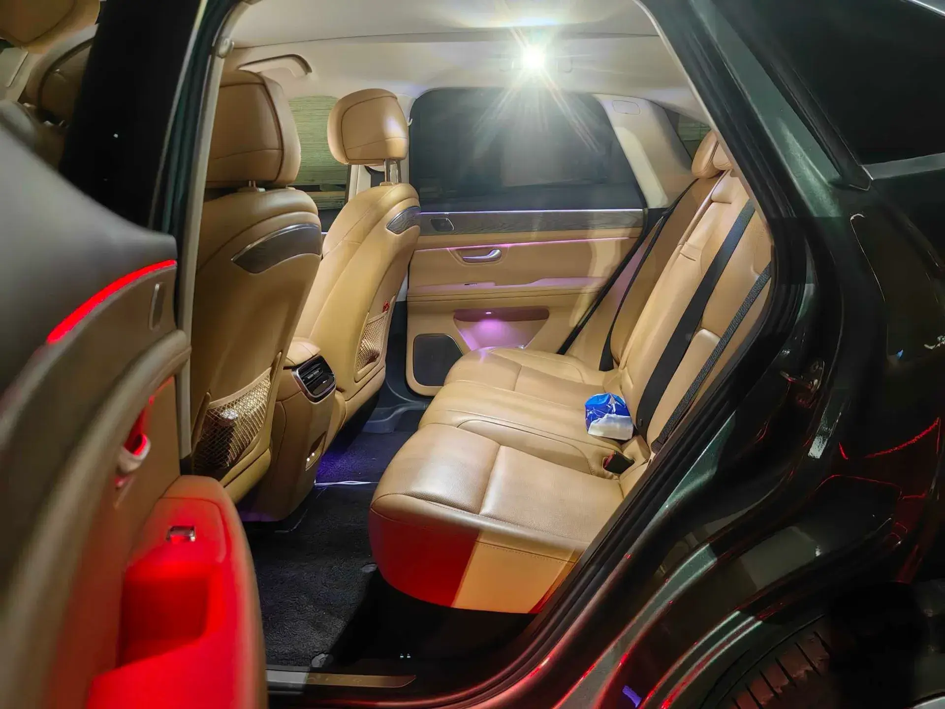 2022 AITO AITO thumbnail 4