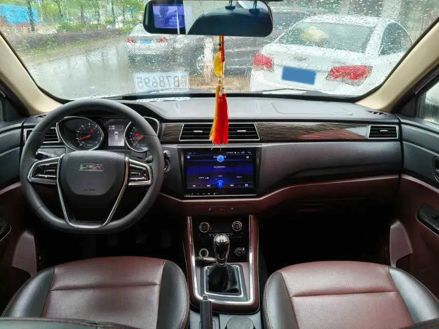 2016 LiFan MaiWei 1.5L 109HP L4 5MT,autocango,china used car exporter,china ev exporter,chinese used car exporter,chinese used ev exporter