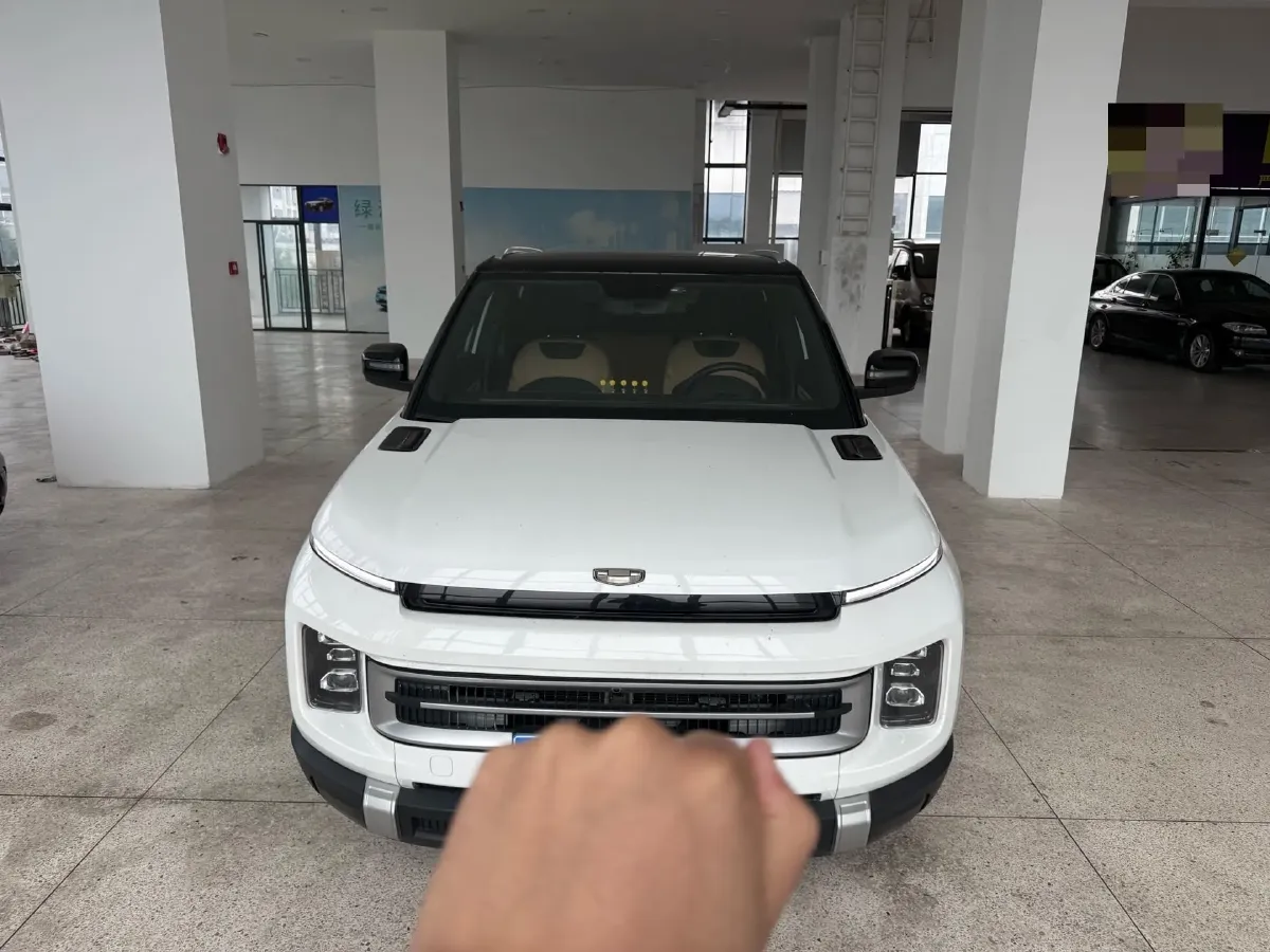 2023 Geely ICON 1.5T 181HP L4 7DCT,autocango,china used car exporter,china ev exporter,chinese used car exporter,chinese used ev exporter