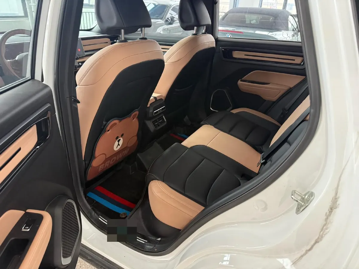 2023 Geely ICON 1.5T 181HP L4 7DCT,autocango,china used car exporter,china ev exporter,chinese used car exporter,chinese used ev exporter