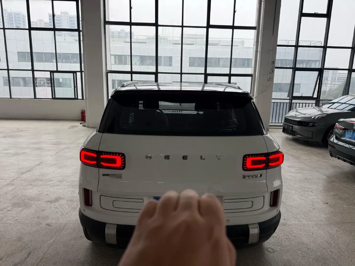 2023 Geely ICON 1.5T 181HP L4 7DCT,autocango,china used car exporter,china ev exporter,chinese used car exporter,chinese used ev exporter