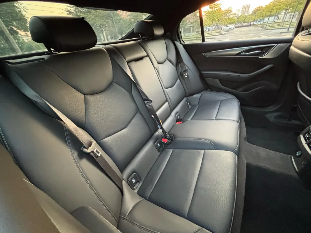 2023 Cadillac CT5 2.0T 237HP L4 10AT,autocango,china used car exporter,china ev exporter,chinese used car exporter,chinese used ev exporter