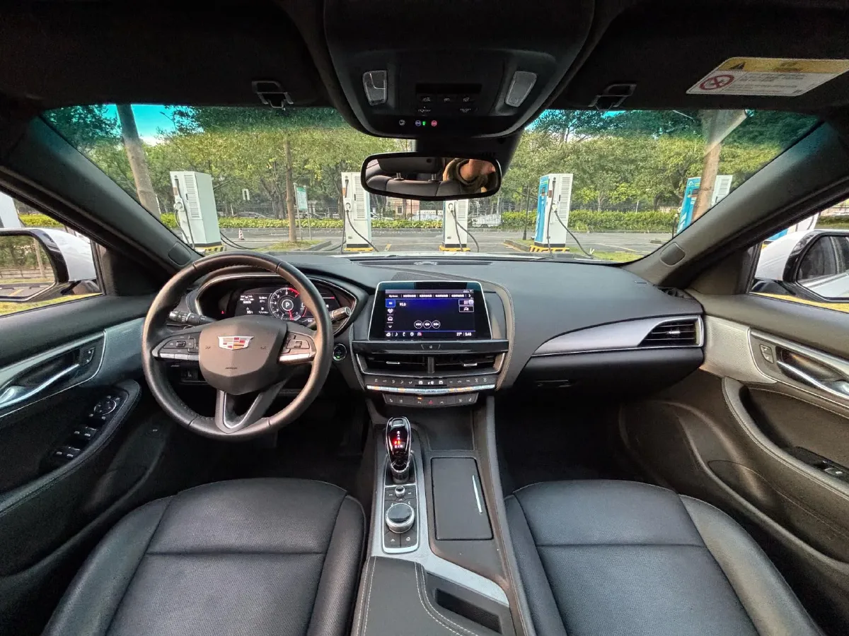 2023 Cadillac CT5 2.0T 237HP L4 10AT,autocango,china used car exporter,china ev exporter,chinese used car exporter,chinese used ev exporter