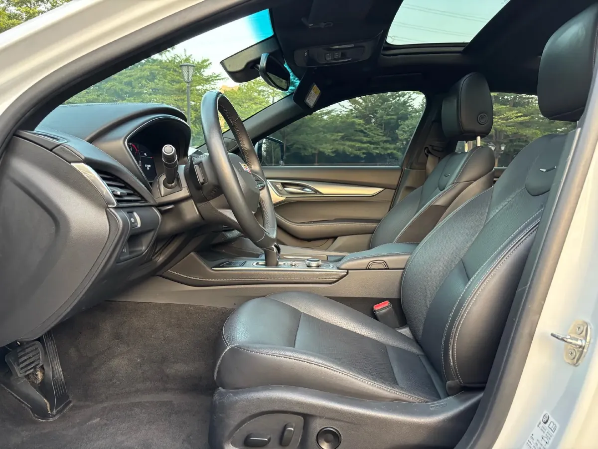 2023 Cadillac CT5 2.0T 237HP L4 10AT,autocango,china used car exporter,china ev exporter,chinese used car exporter,chinese used ev exporter