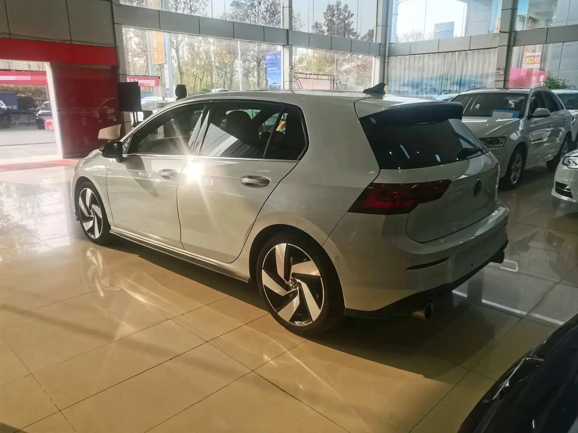 2021 VOLKSWAGEN GOLFGTI thumbnail 4