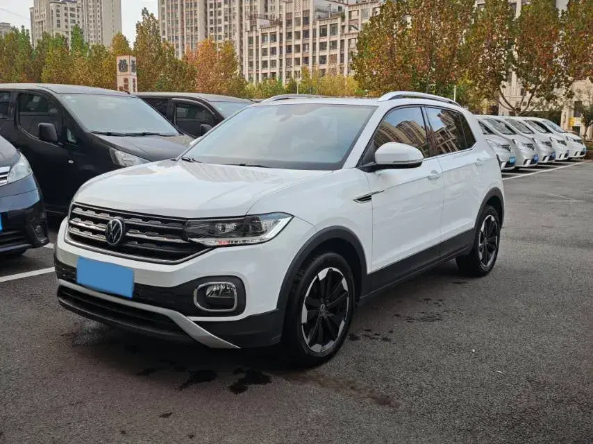 2020 VOLKSWAGEN TACQUA view 1