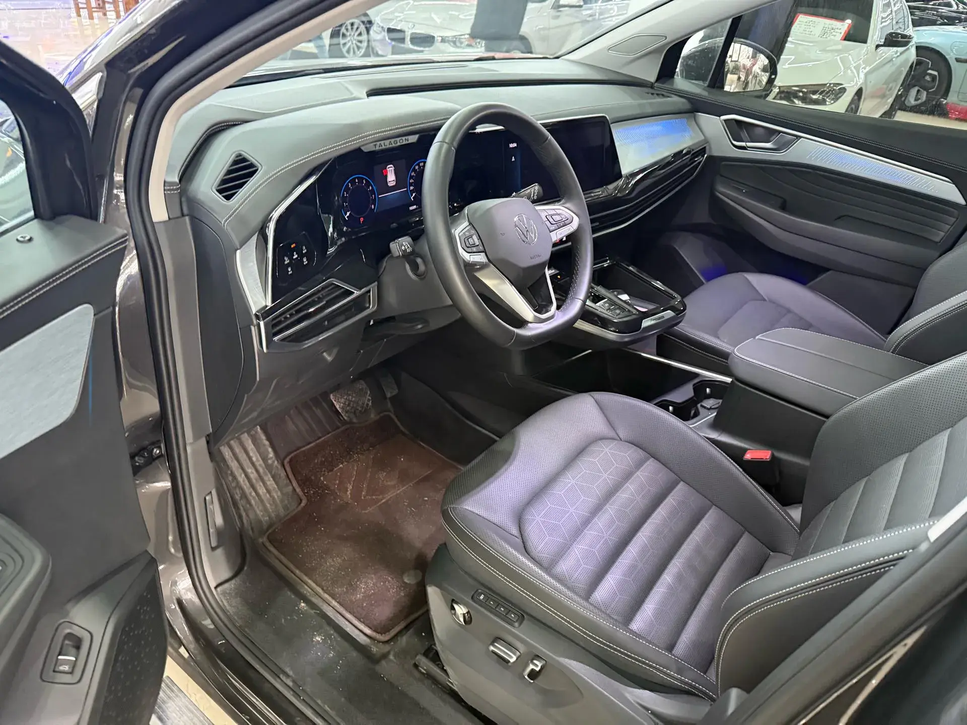 2024 VOLKSWAGEN TALAGON thumbnail 2