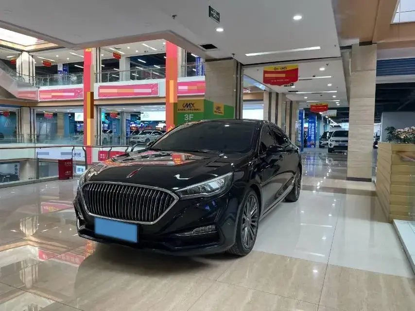 2019 HONGQI H5 view 1