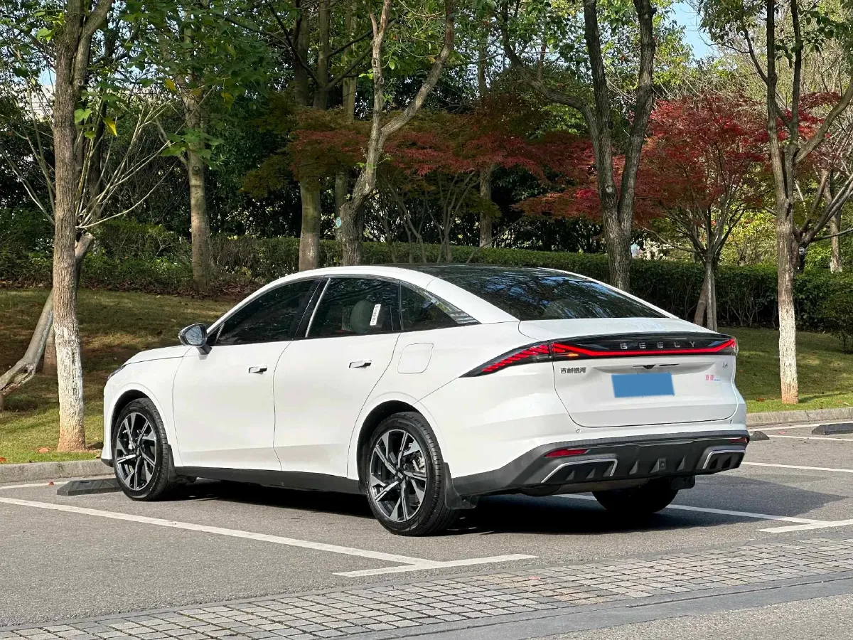 2023 Geely Galaxy L6 1.5T 163HP L4 3DHT PHEV,autocango,china used car exporter,china ev exporter,chinese used car exporter,chinese used ev exporter