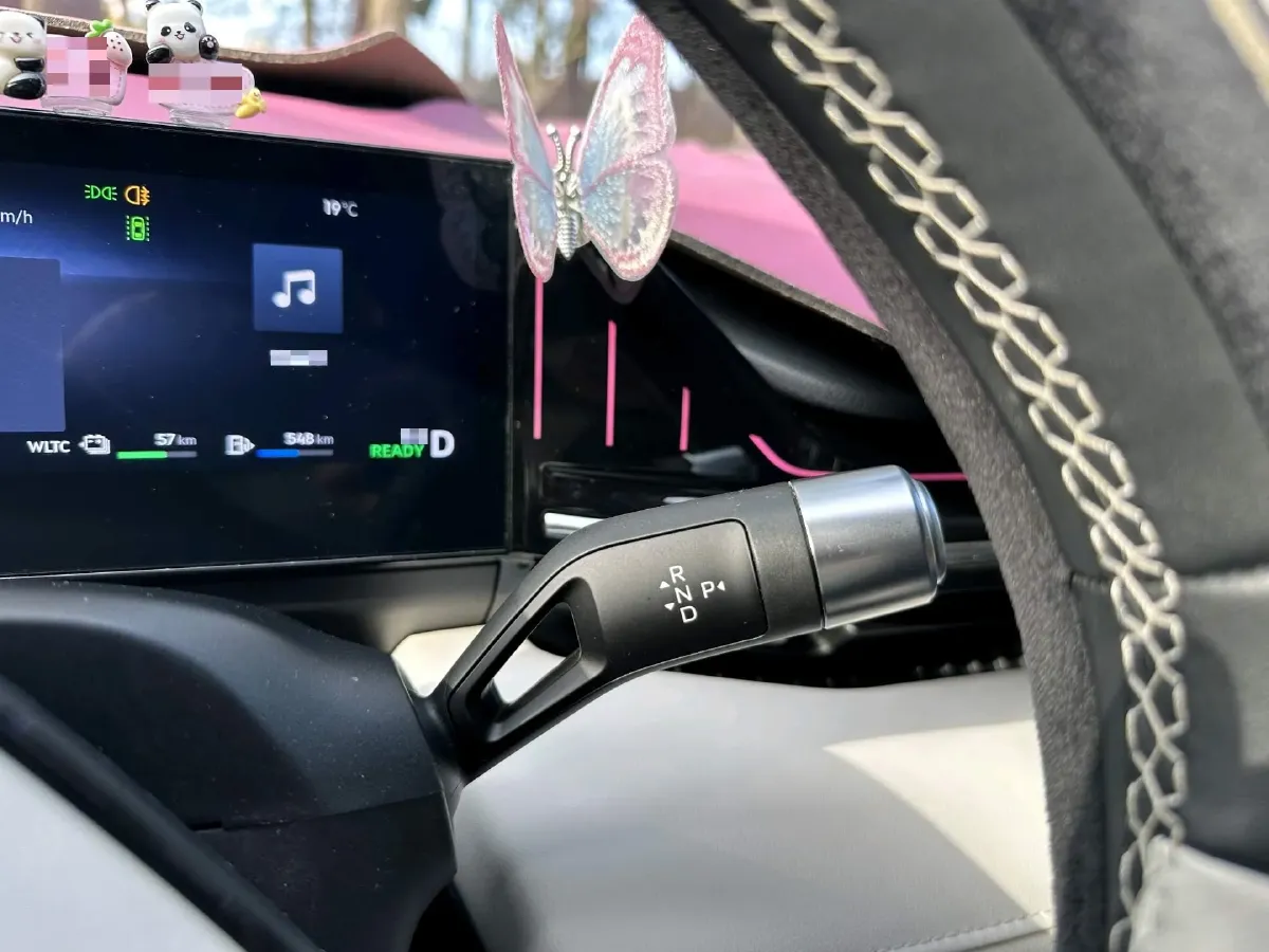 2023 Geely Galaxy L6 1.5T 163HP L4 3DHT PHEV,autocango,china used car exporter,china ev exporter,chinese used car exporter,chinese used ev exporter