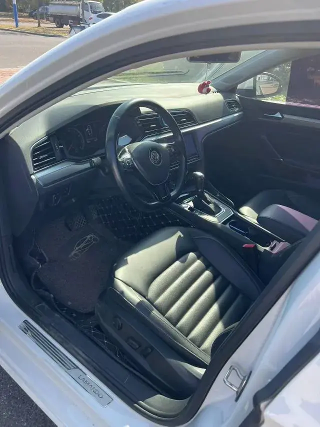 2019 VOLKSWAGEN LAMANDO thumbnail 4