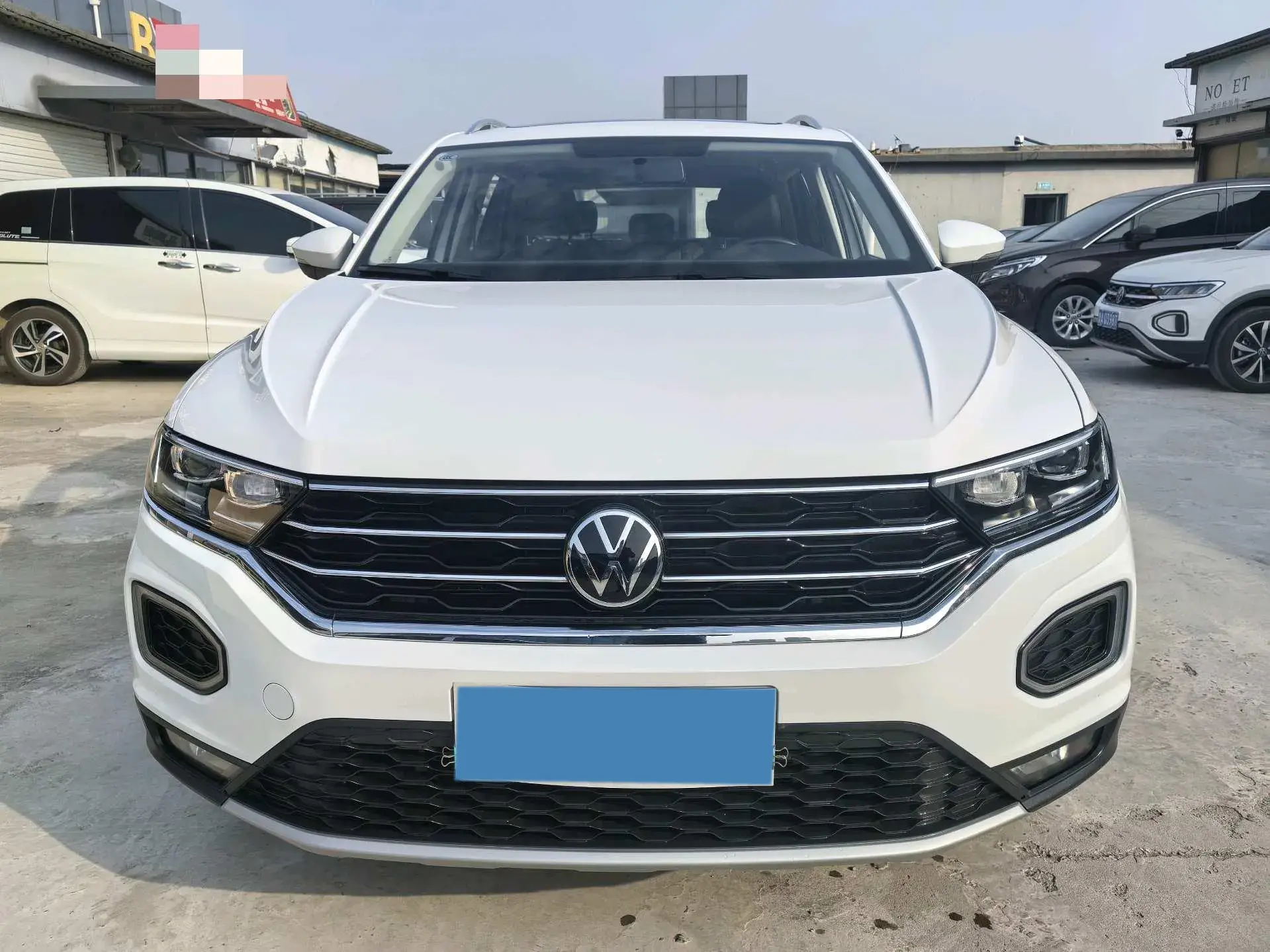 2022 VOLKSWAGEN T-ROC thumbnail 2