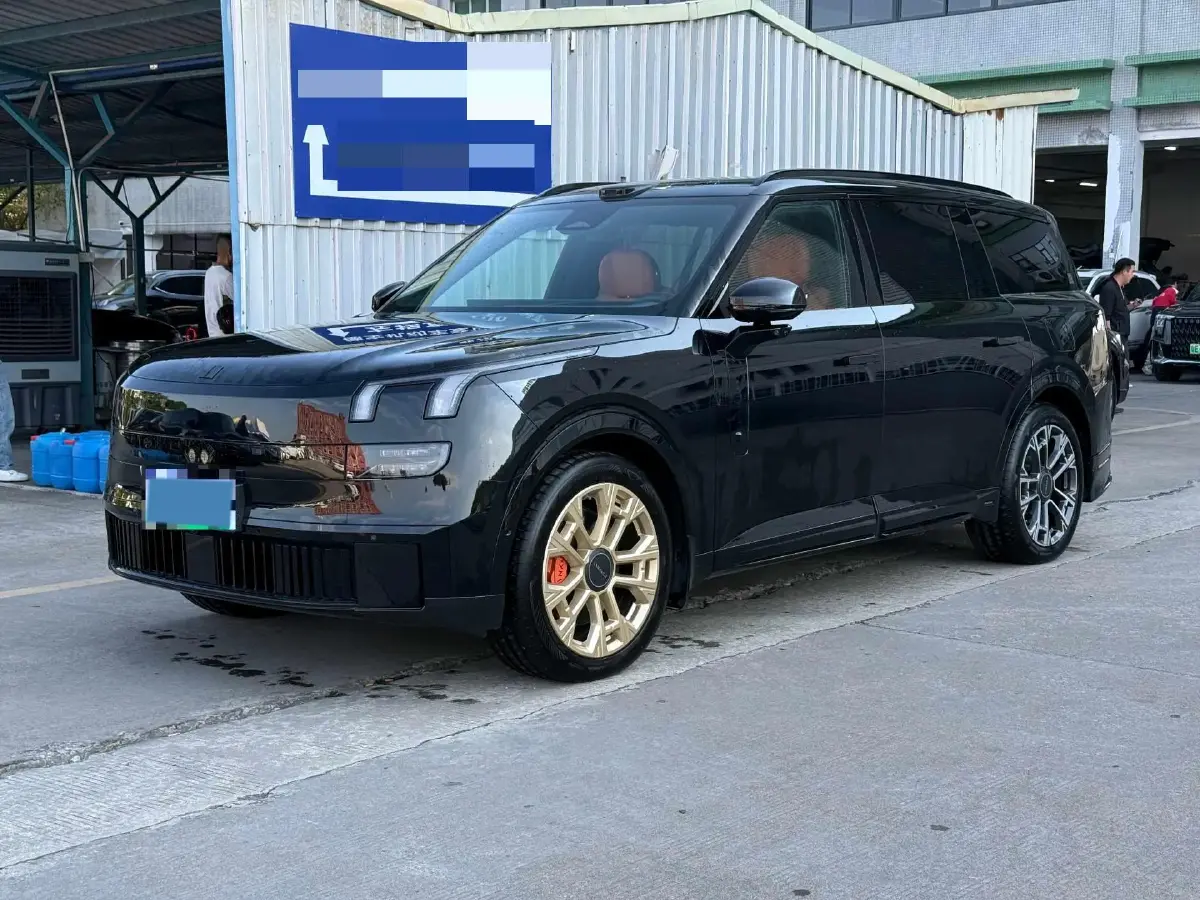2025 LYNK&CO 900 1.5T 190HP L4 3DHT PHEV 43.3KWH