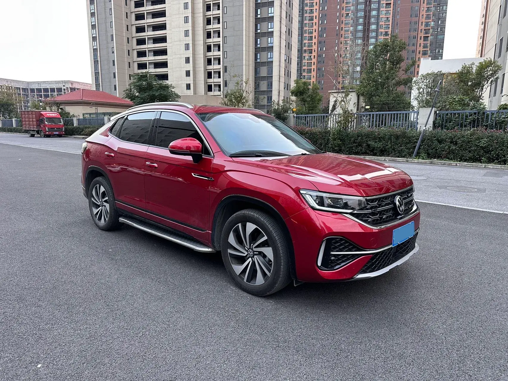 2023 VOLKSWAGEN TAYRON thumbnail 3