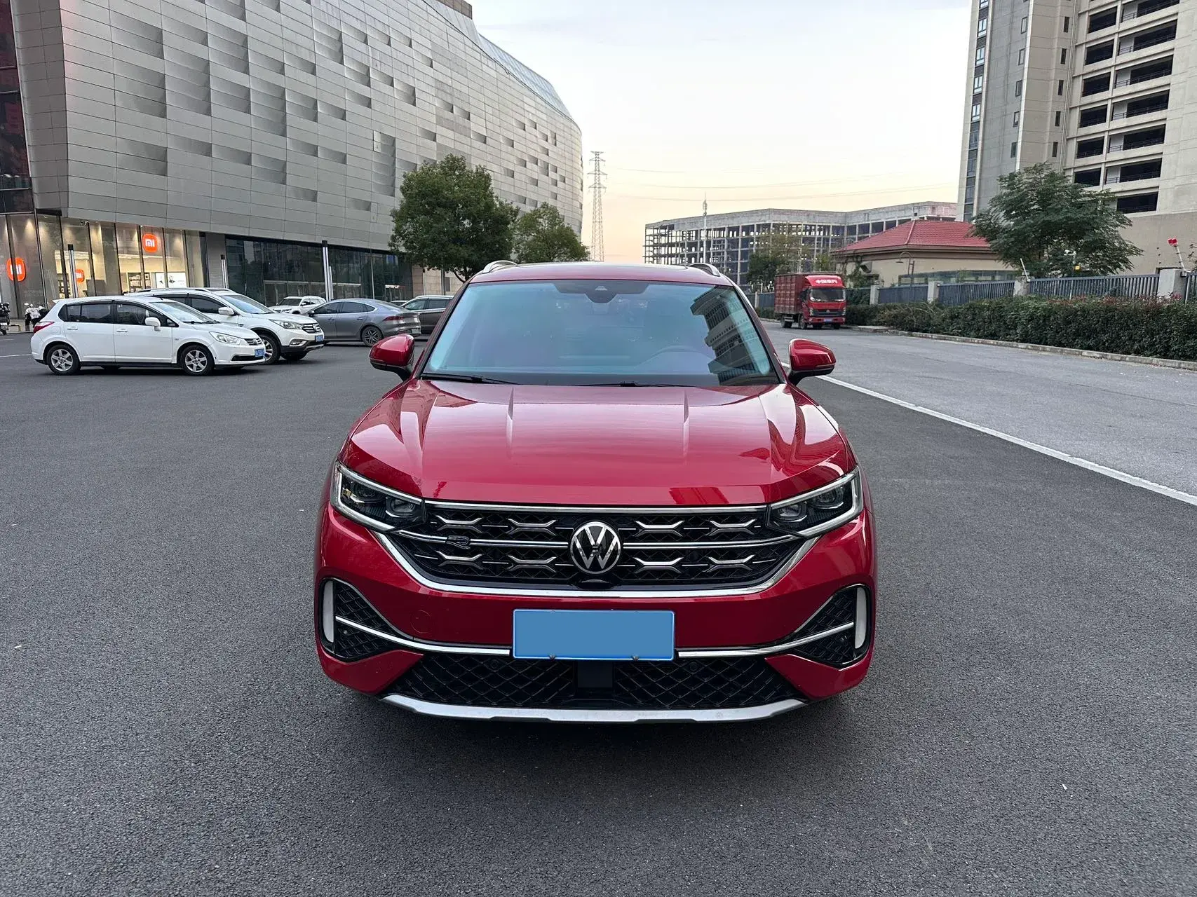 2023 VOLKSWAGEN TAYRON thumbnail 2