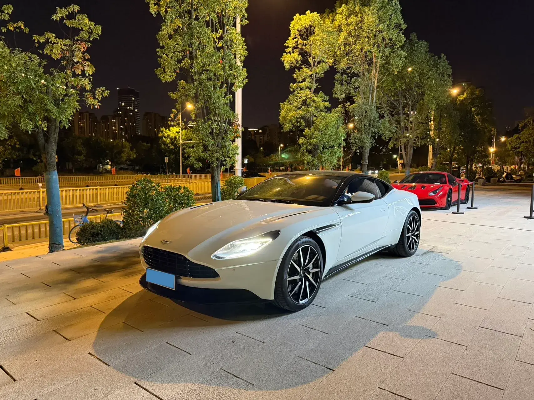2019 ASTON MARTIN view 1