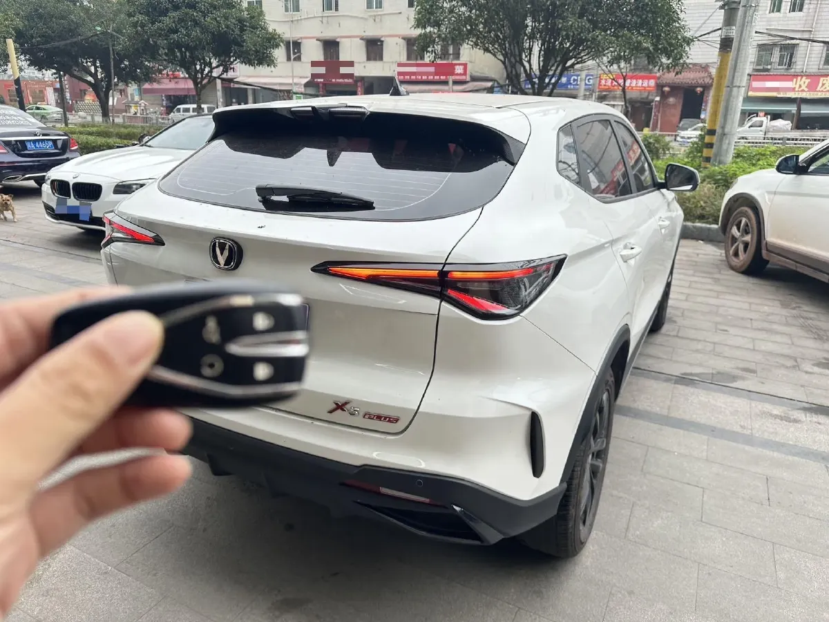 2024 ChangAn X5 PLUS 1.5T 188HP L4 7DCT,autocango,china used car exporter,china ev exporter,chinese used car exporter,chinese used ev exporter