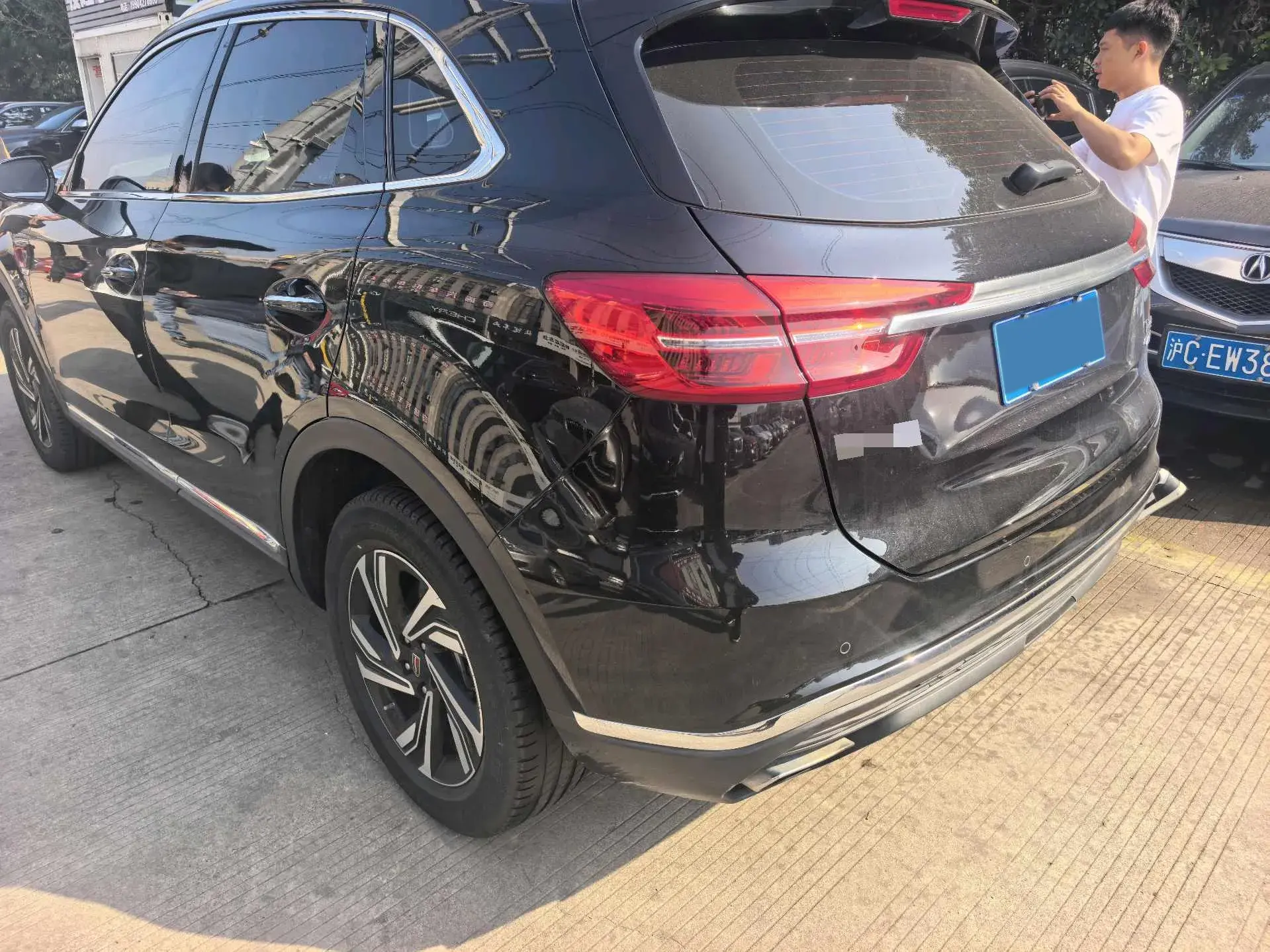 2022 HONGQI HS5 thumbnail 4