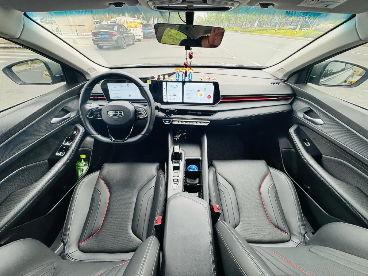 2022 Geely Binray 1.5T 181HP L4 7DCT,autocango,china used car exporter,china ev exporter,chinese used car exporter,chinese used ev exporter