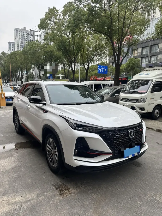 2021 ChangAn CS75 Plus 2.0T 233HP L4 8AT,autocango,china used car exporter,china ev exporter,chinese used car exporter,chinese used ev exporter