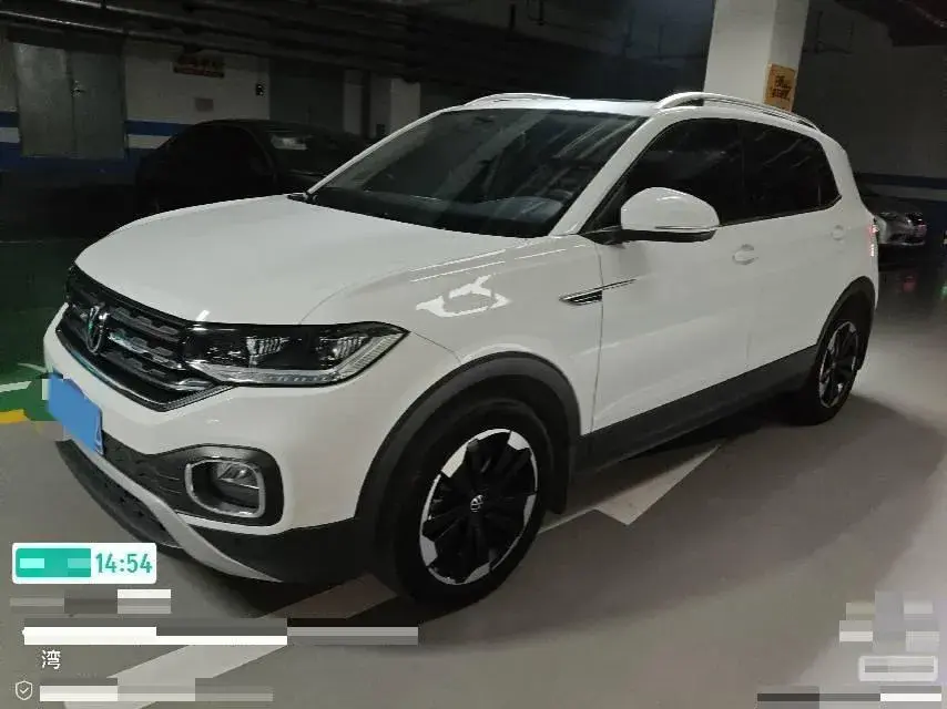 2021 VOLKSWAGEN TACQUA view 1