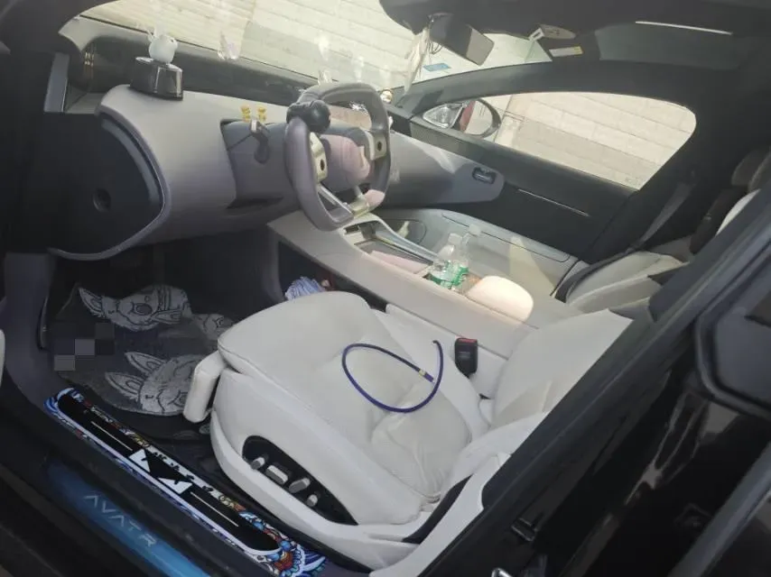 2024 Avatr 12 BEV 94.5KWH,autocango,china used car exporter,china ev exporter,chinese used car exporter,chinese used ev exporter