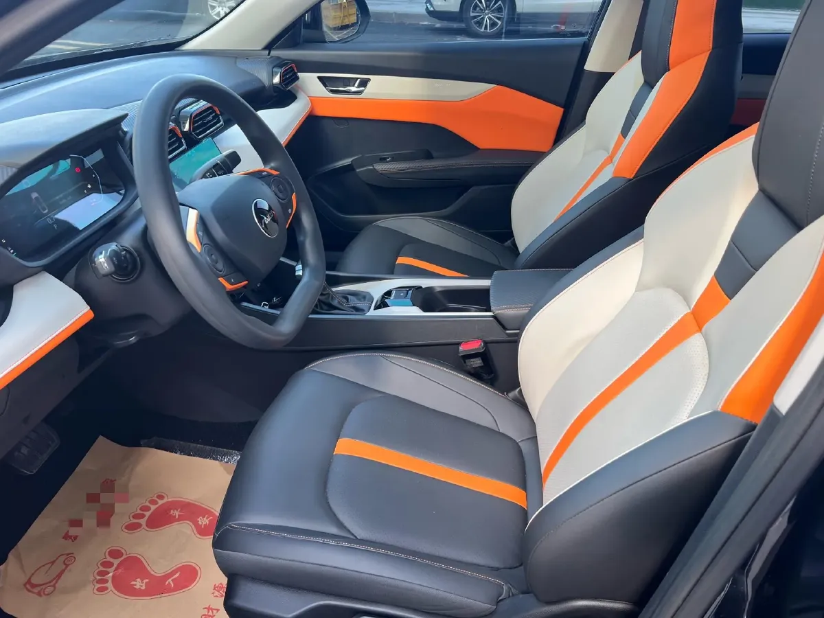 2023 DongFeng Aeolus YiXuan 1.5L 125HP L4 6DCT,autocango,china used car exporter,china ev exporter,chinese used car exporter,chinese used ev exporter