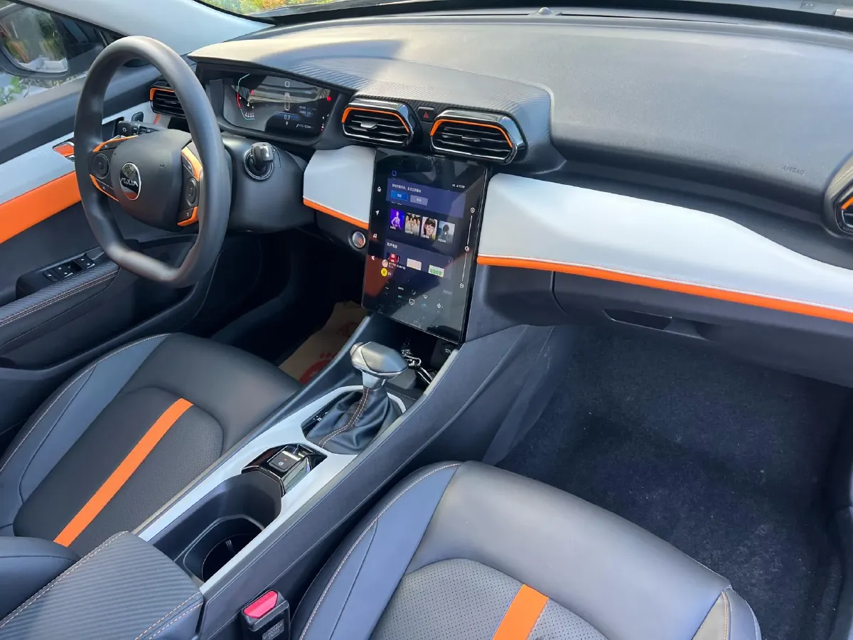 2023 DongFeng Aeolus YiXuan 1.5L 125HP L4 6DCT,autocango,china used car exporter,china ev exporter,chinese used car exporter,chinese used ev exporter