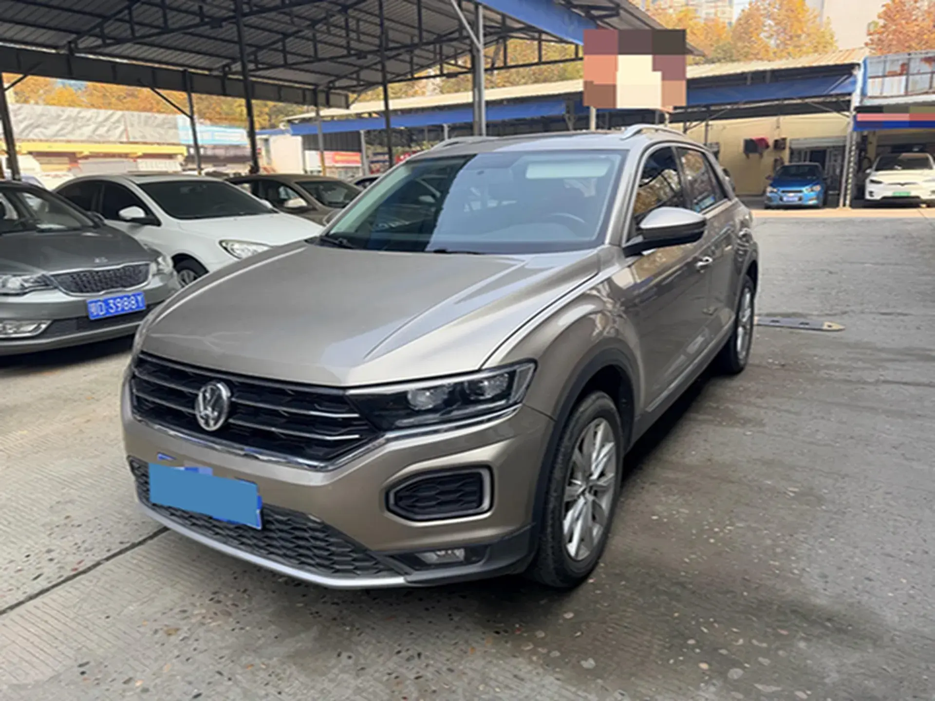 2020 VOLKSWAGEN T-ROC view 1