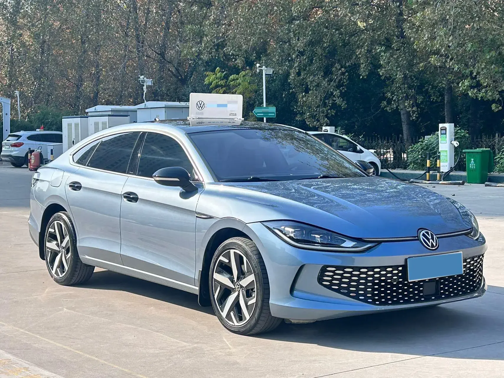 2022 VOLKSWAGEN LAMANDO thumbnail 3